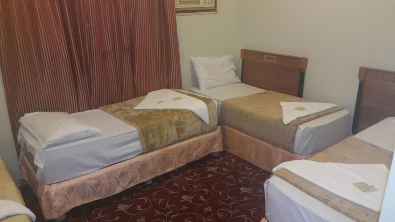 Sarh Al Manamah 5 *